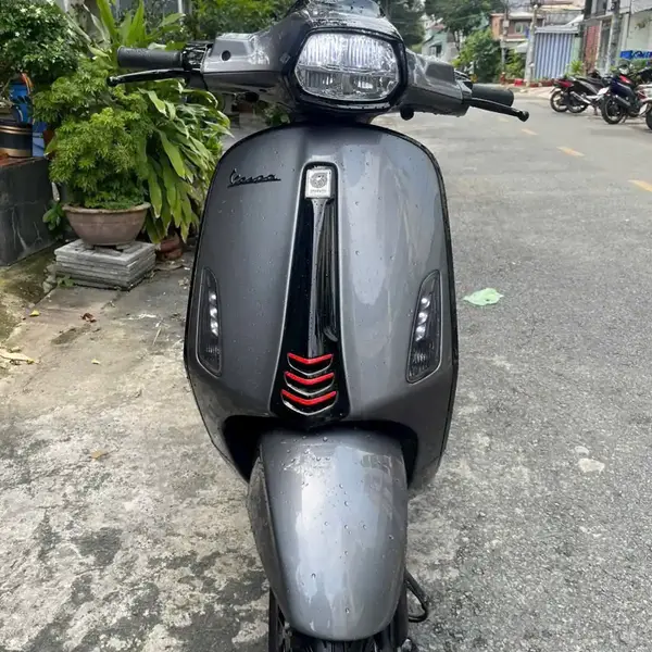 Vespa 3vie xám lampoghini 2015 – ảnh 1