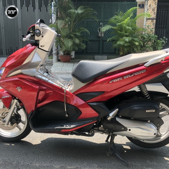 Honda Airblade 125 2018 bs vip phong thuỷ