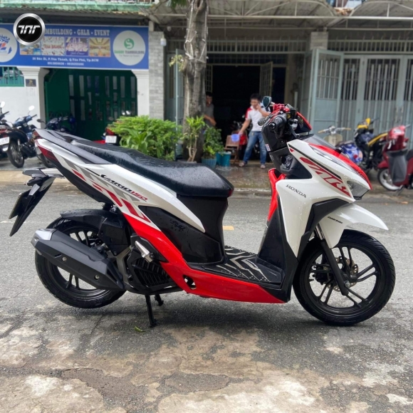 Vario 150 2021 trắng đỏ Bstp ngya chủ