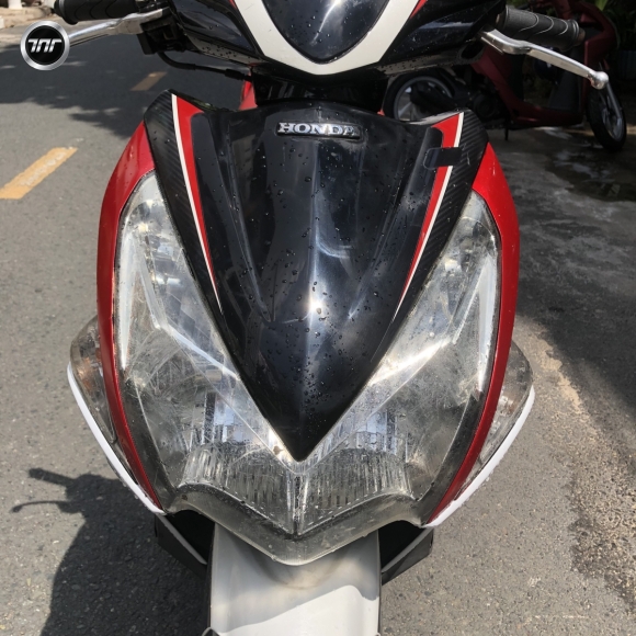Honda airblade 110cc 2011 trắng đỏ đen 